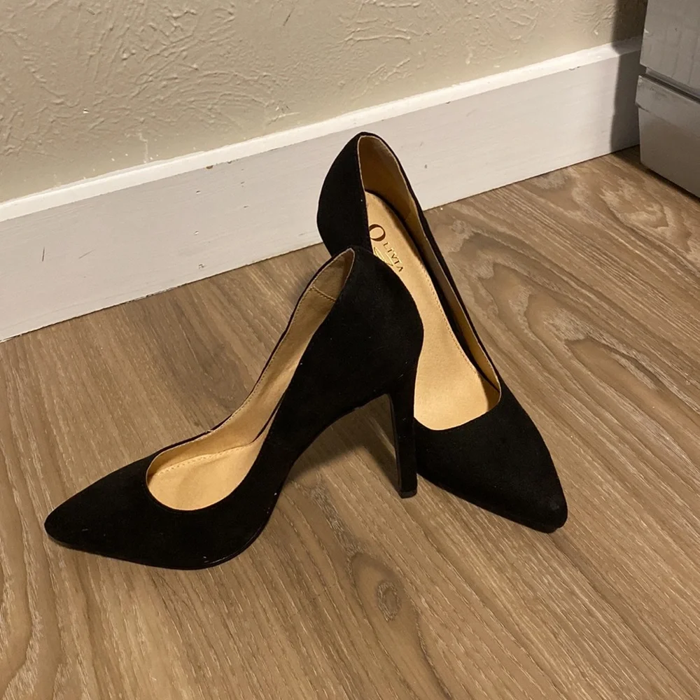 Heels - Picture 2 of 5